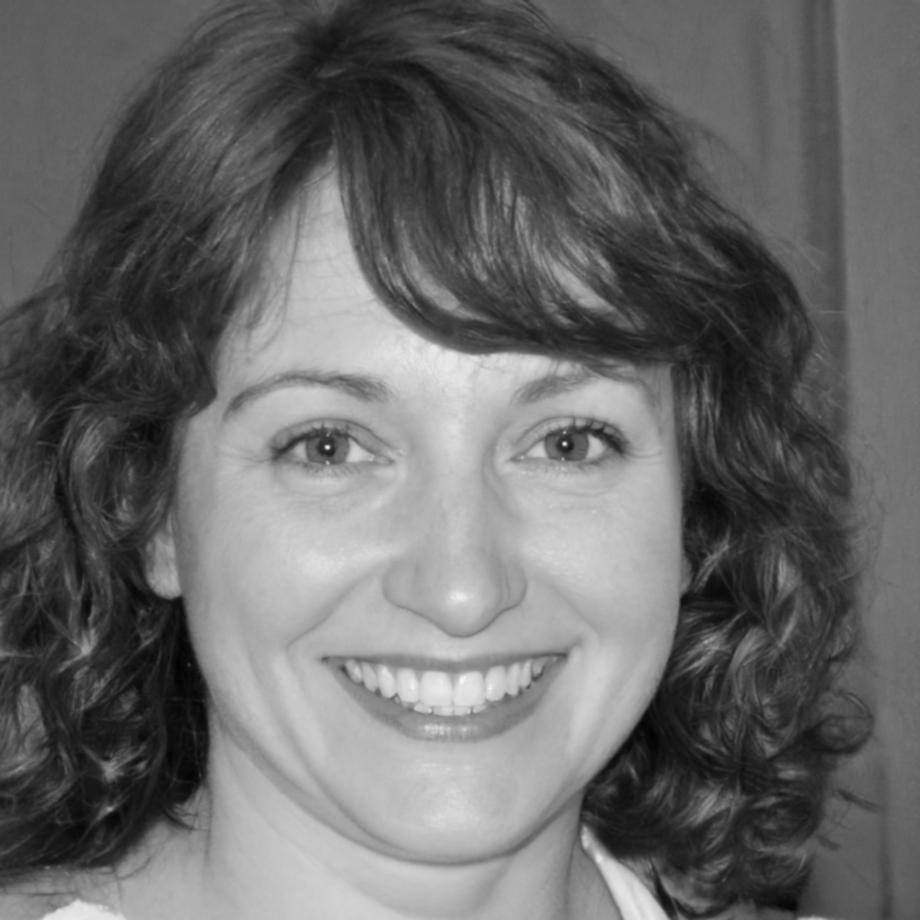 Laura Fernández, Consultora en Gestión de Riesgos